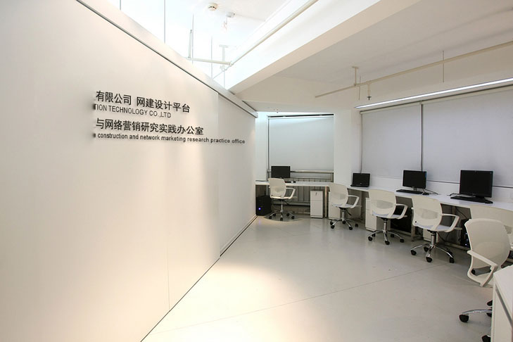 无聊的动漫——，揭示背后的艺术深度与社会影响