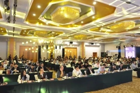 罗宋汤国产超碰人人爽人人做人人爱，一口穿越时空的美味记忆